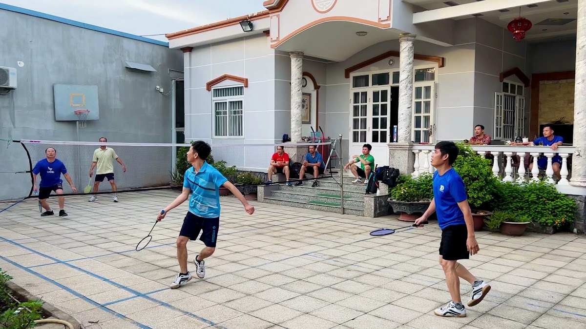 Sân Cầu Lông Đoàn Kết