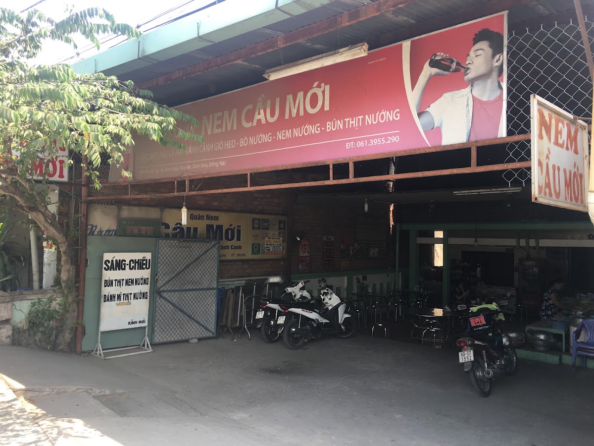 Quán Nem Cầu Mới