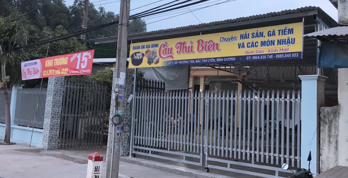 Quán ăn gia đình Cầu Thủ Biên
