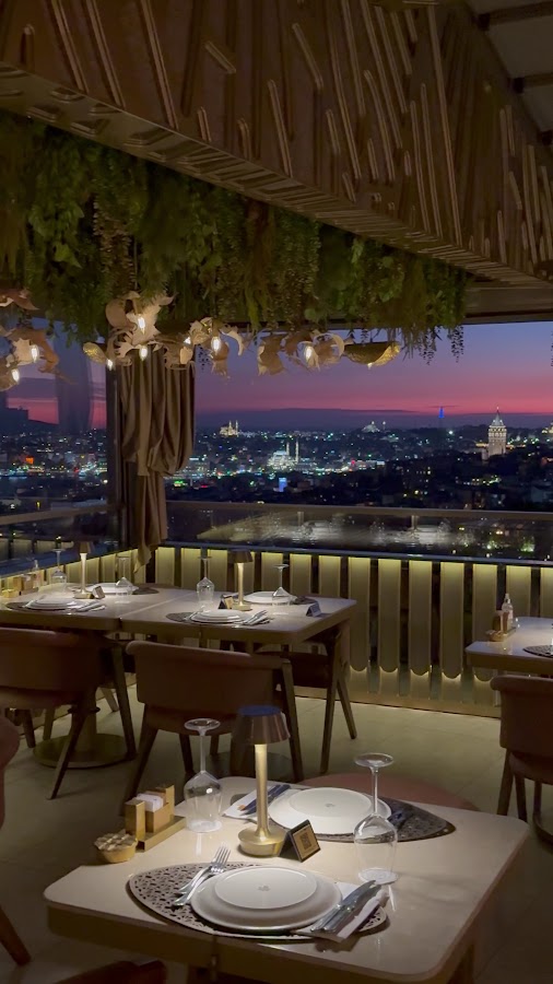 N'EVET İstanbul Rooftop Restaurant & Roof Bar