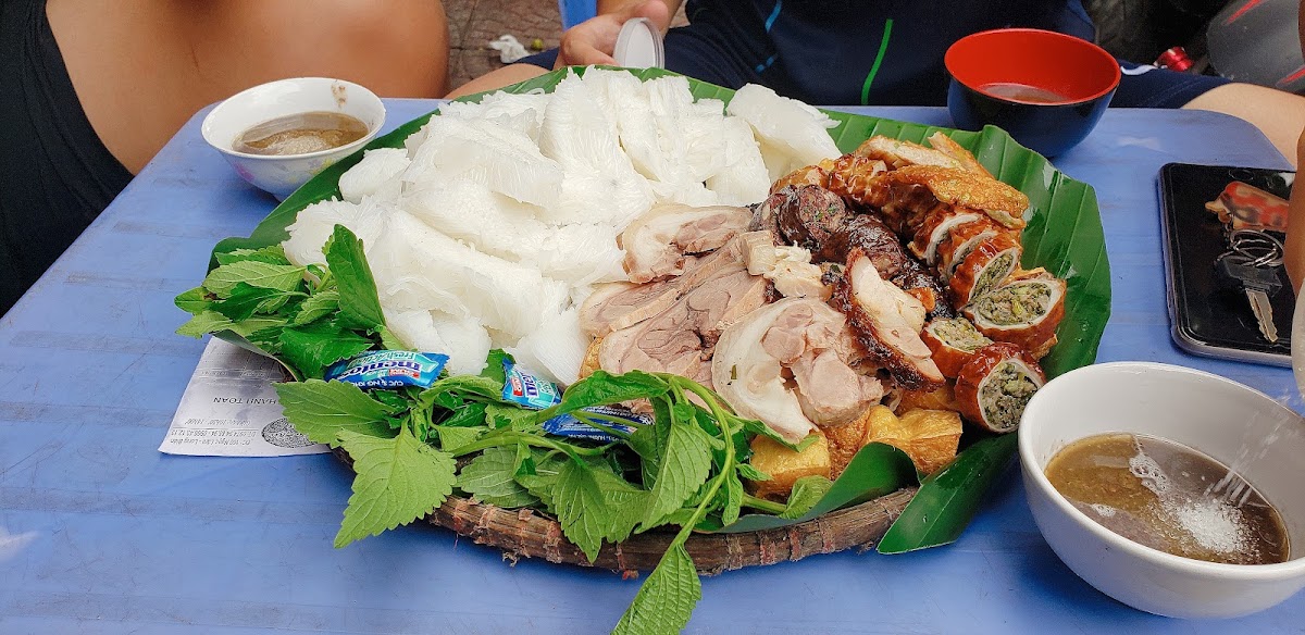 Quán bún đậu mẹt