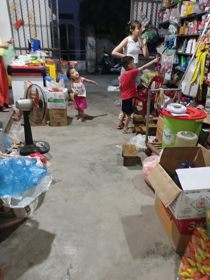 TIỆM TẠP HÓA CÔ HUÊ