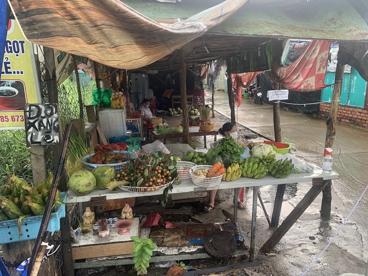 Tạp hoá bà hai