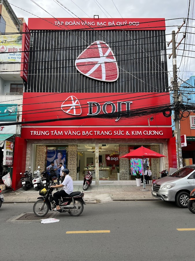 Trung Tâm Vàng Bạc Trang Sức DOJI Nguyễn Ảnh Thủ
