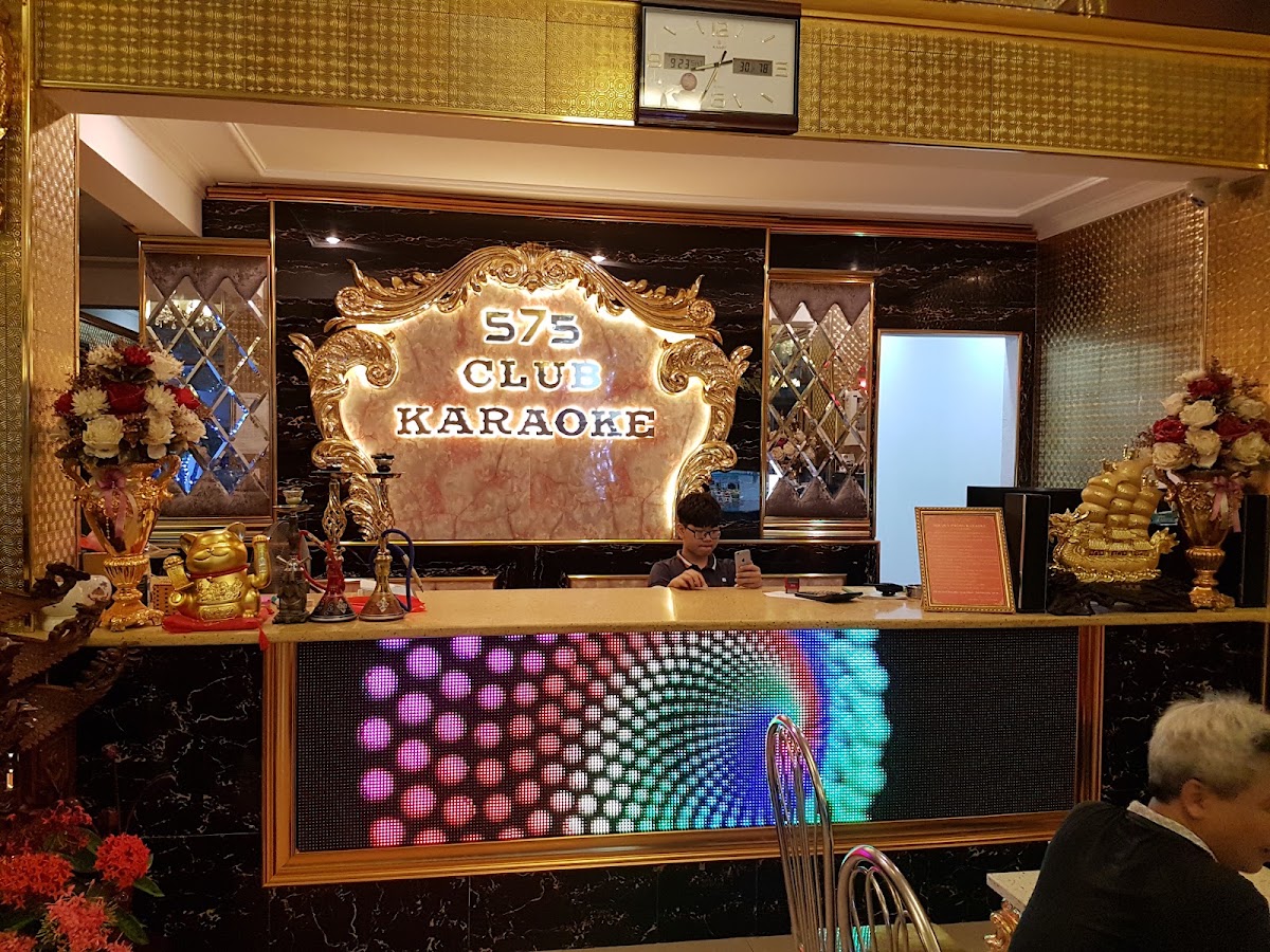 Karaoke Tuấn Tiện