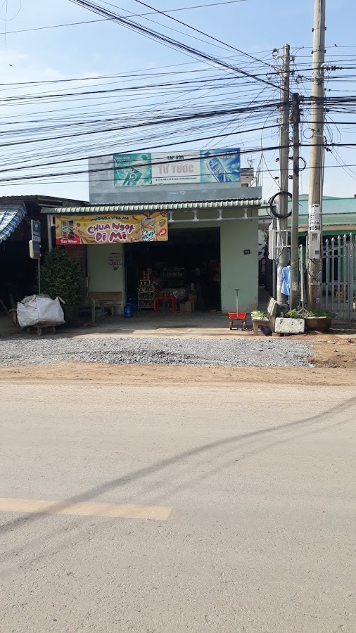 Cửa Hàng Tạp Hóa Tư Tước