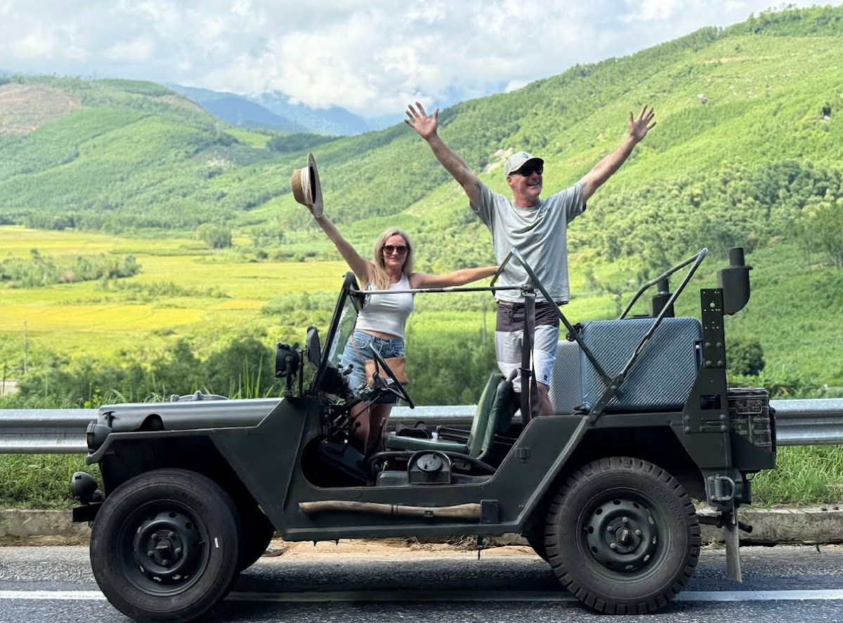 Jeep & Vespa Tour Hội An - DDTRAVEL