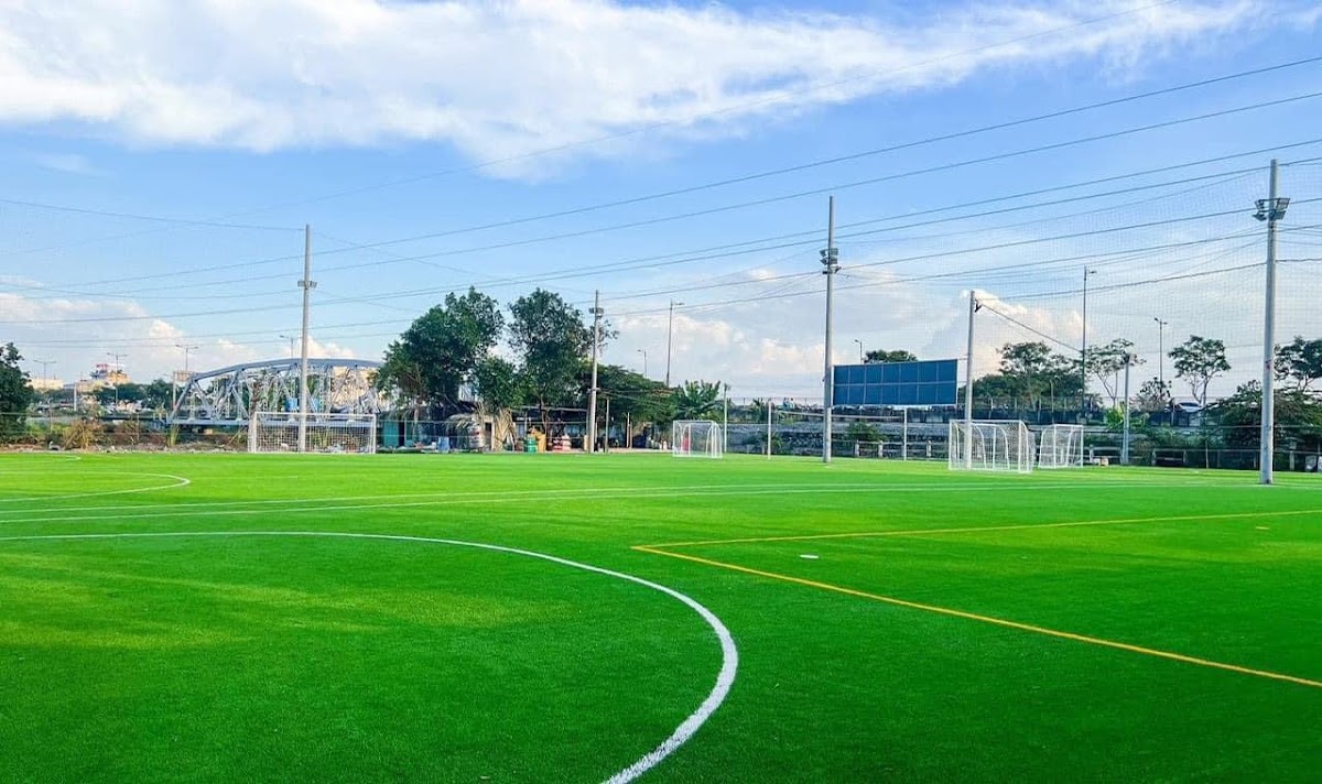 Sân Bóng Đá CP Phạm Văn Đồng