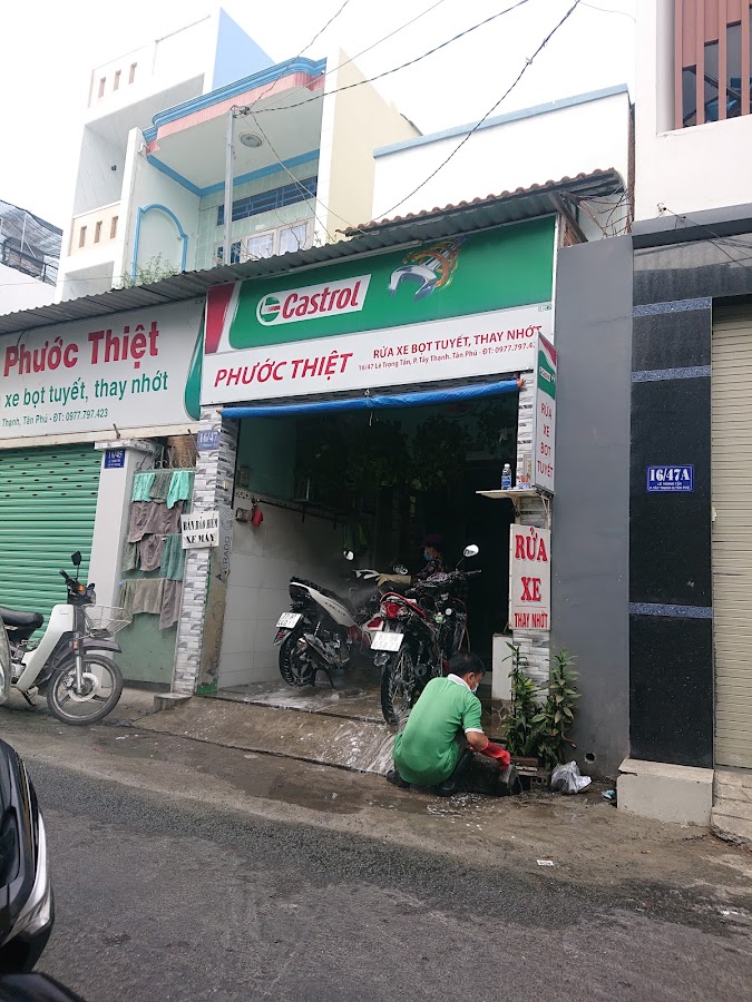Rửa xe máy