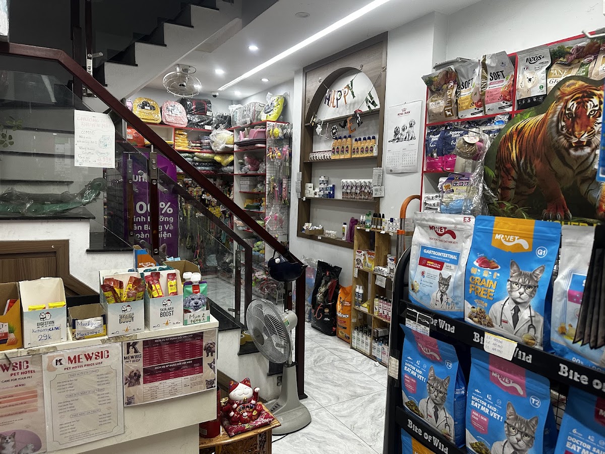 Cửa hàng thú cưng Mewsic Pet Shop - Lạc Long Quân