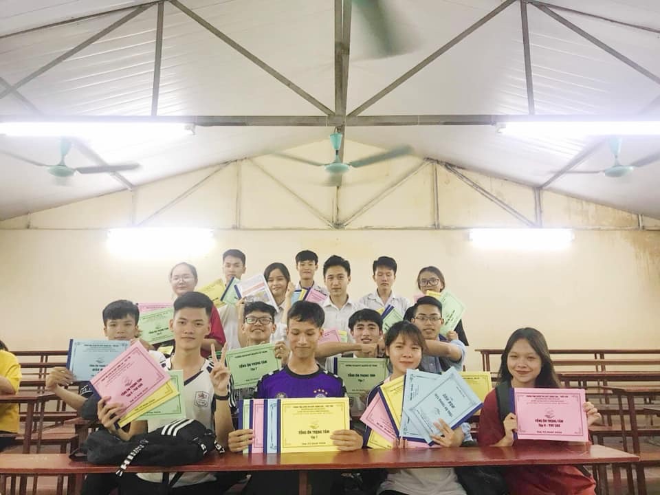 Trung Tâm Luyện Thi Đại Học Tiến Bạc