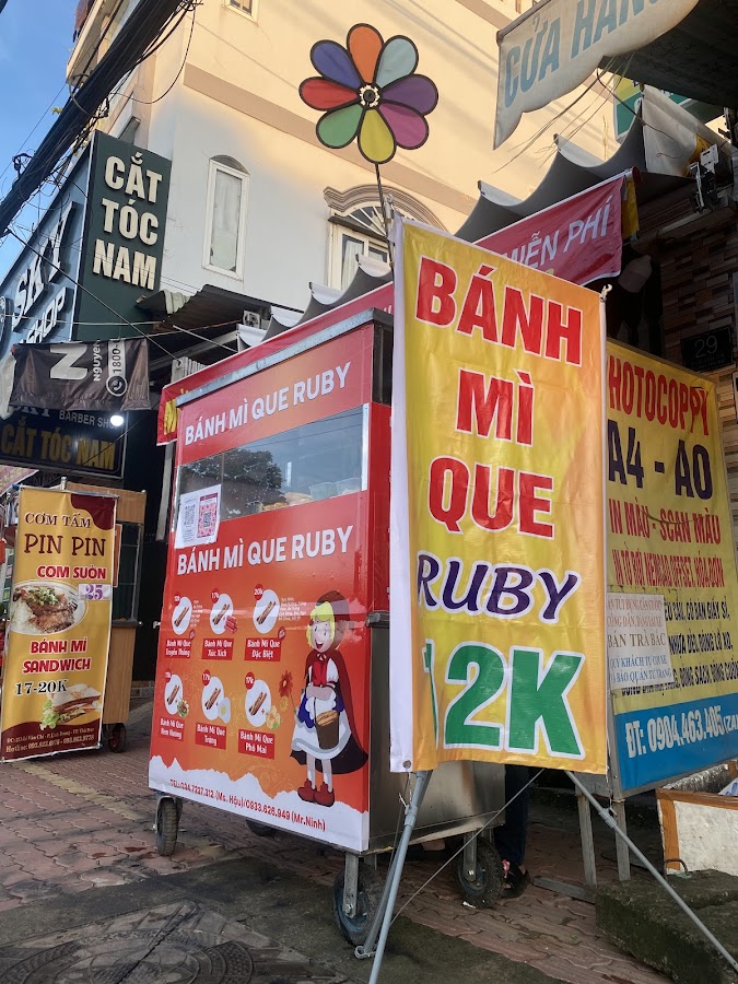 BÁNH MÌ QUE RUBY