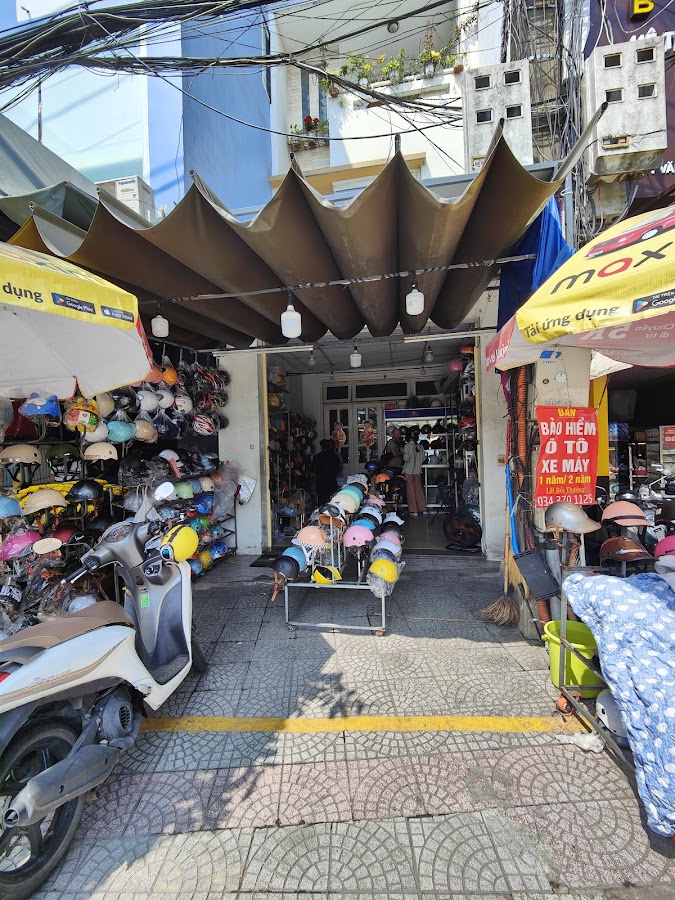 Helmet Shop