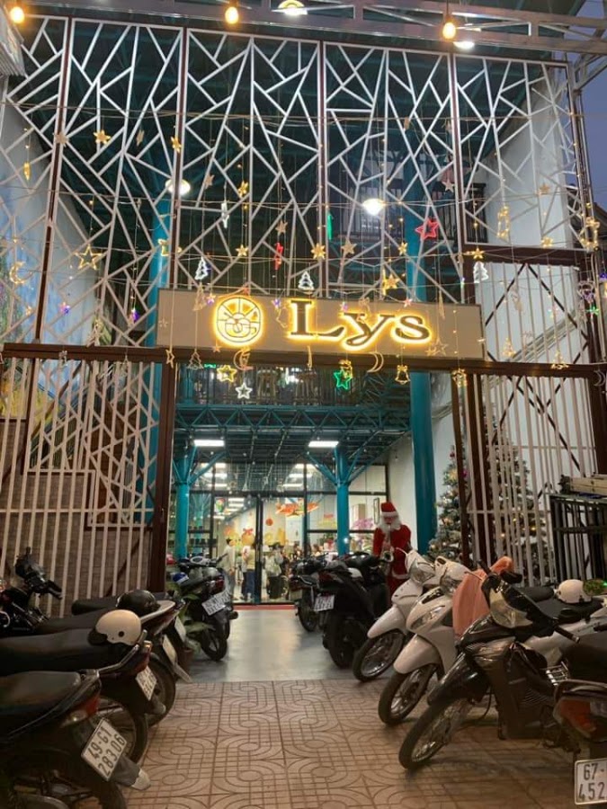 LYS COFFEE