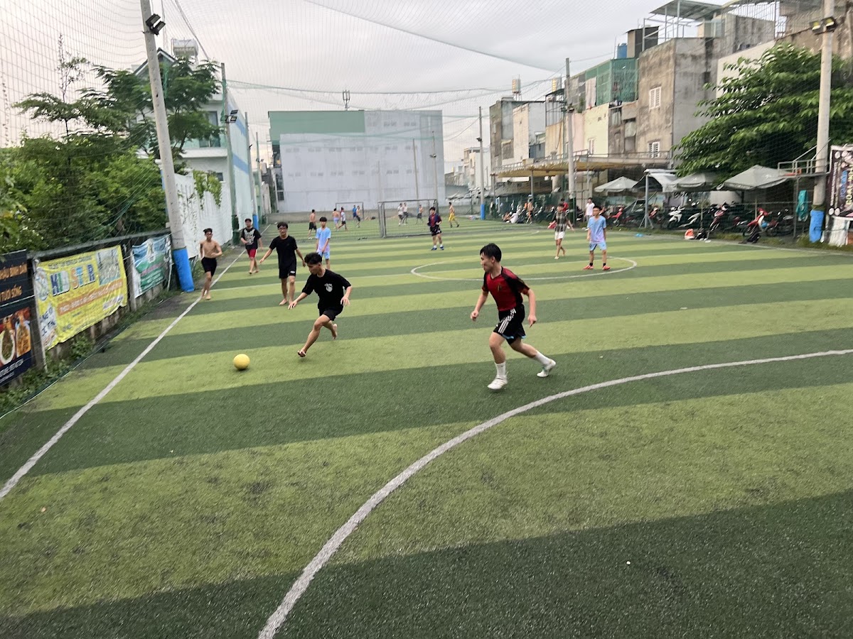 SÂN BÓNG THẠNH LỘC