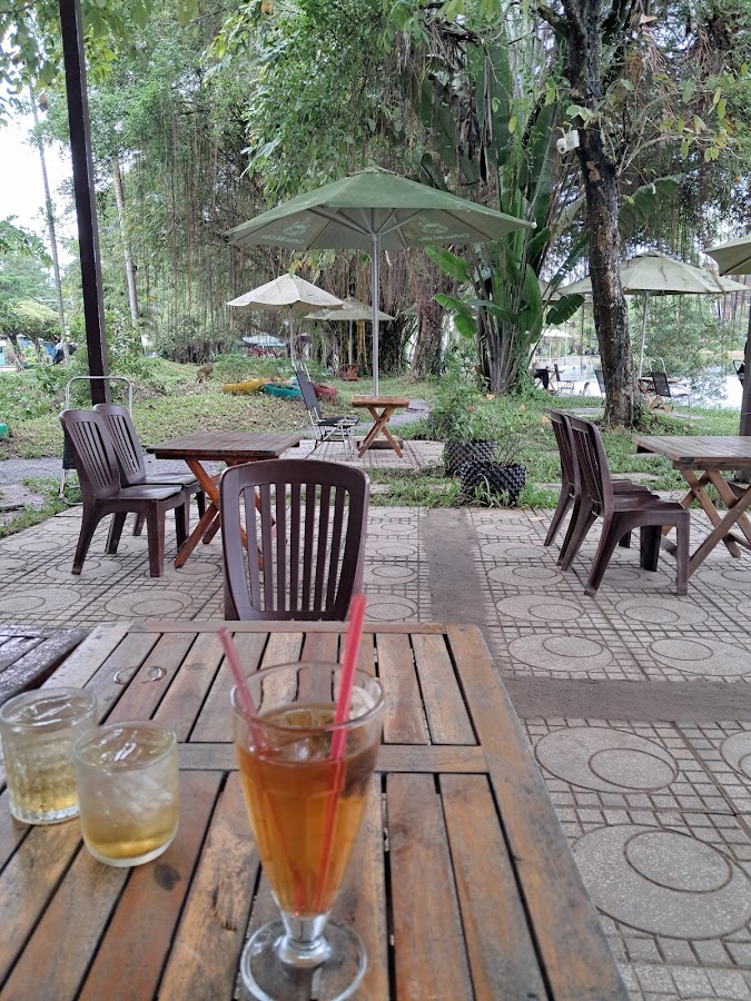 Tiệm cà phê Kim
