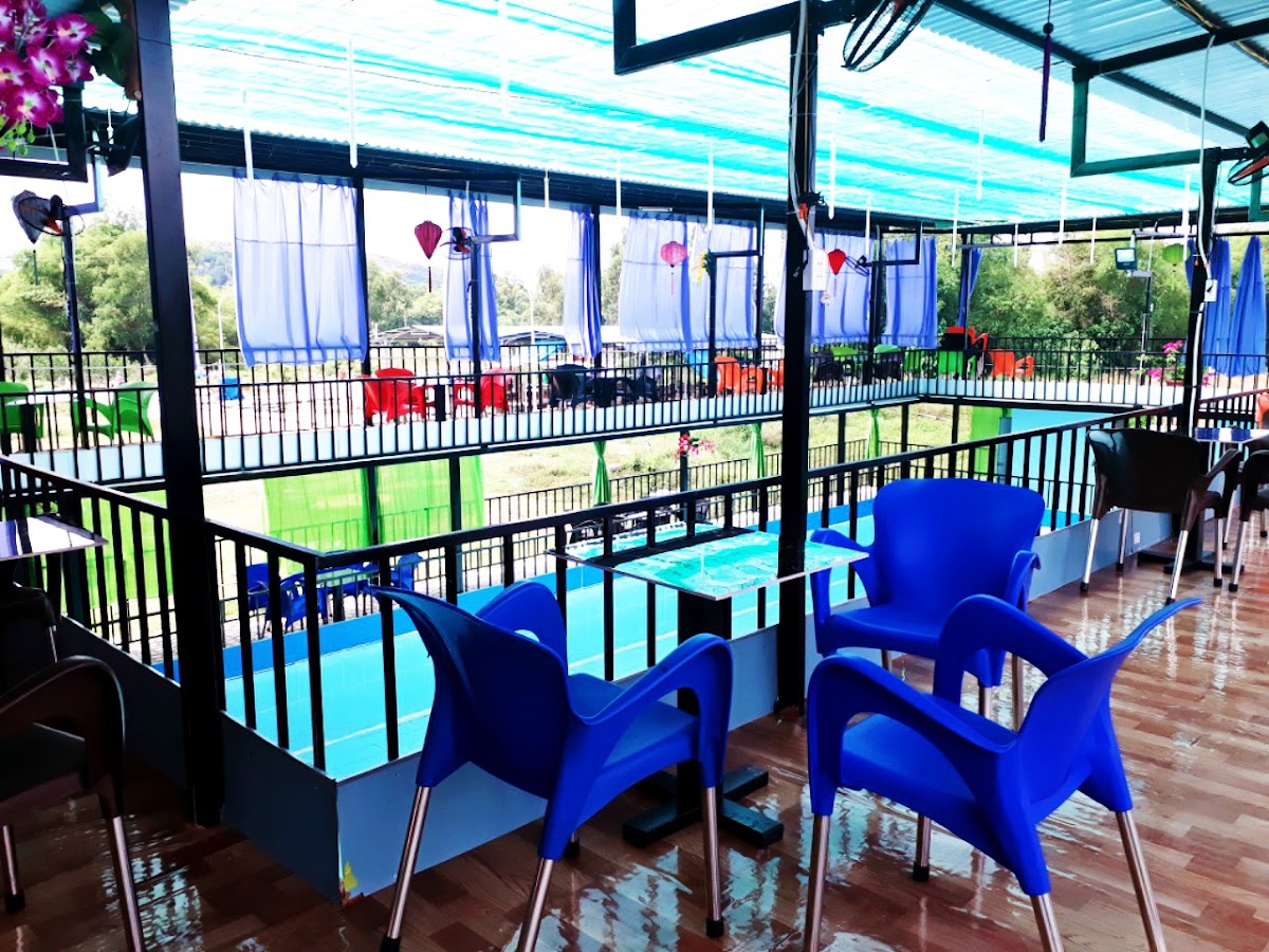 Coffee And Pool Ngan Hoa