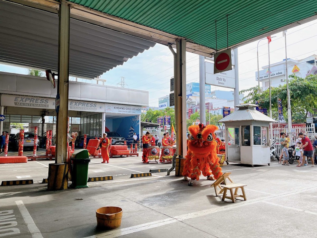 Toyota Hùng Vương