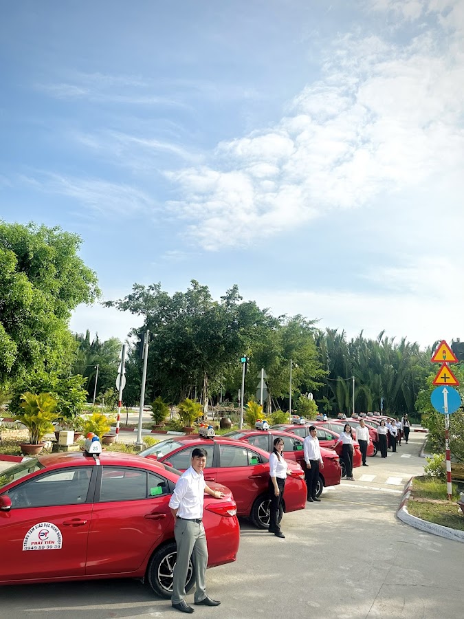 TRƯỜNG DẠY LÁI XE PHÁT TIẾN NHÀ BÈ (Các Hạng A1/A2, B1/B2, C, Nâng Hạng, Đổi Bằng)