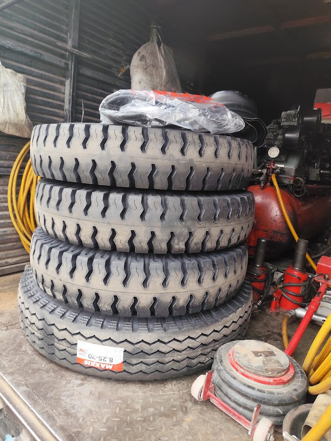 Vá Vỏ Lưu Động 24/24 Diễn
