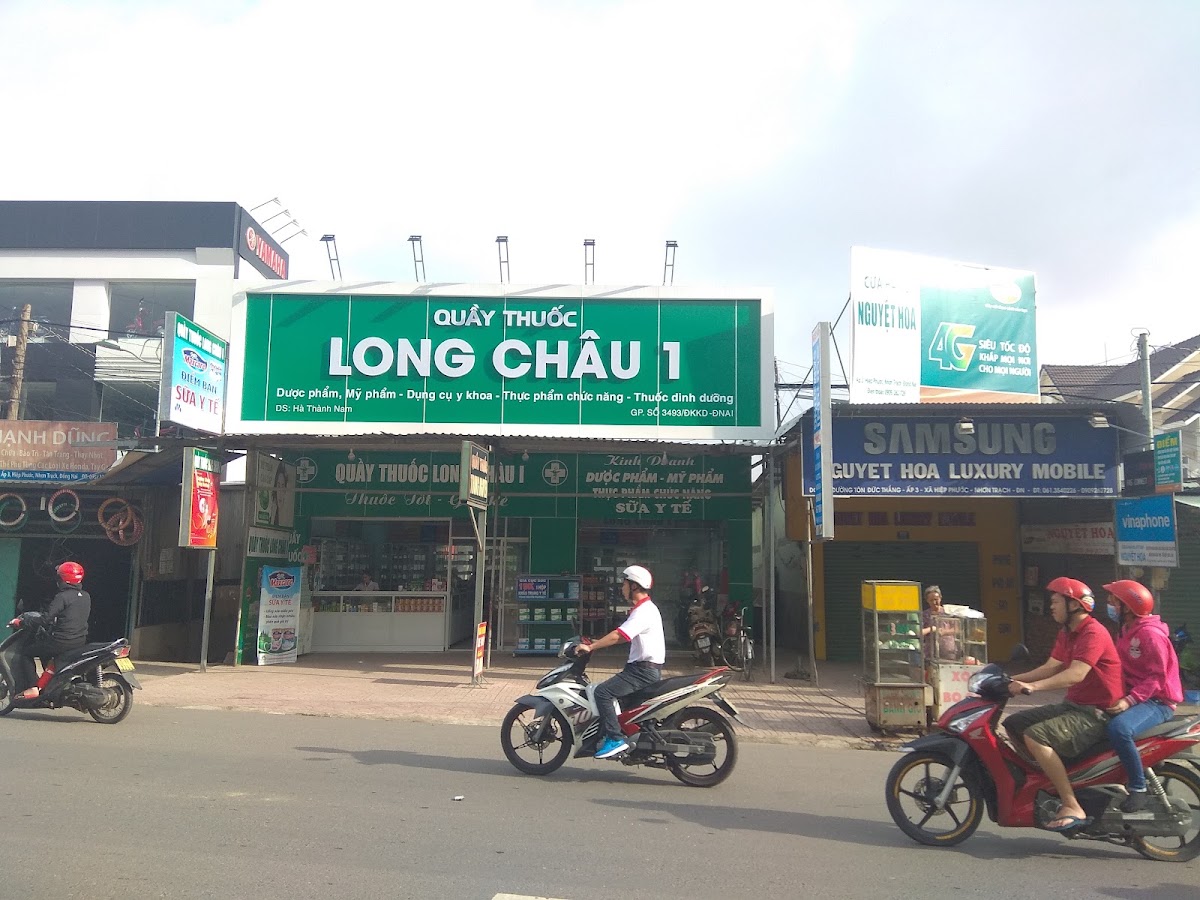 Quầy Thuốc Long Châu 1