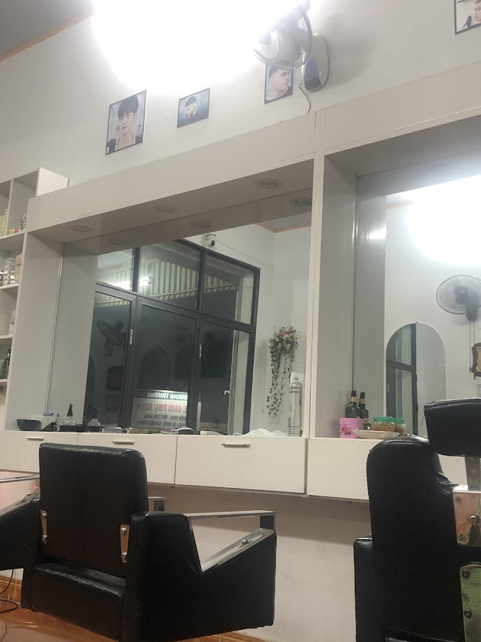 Tiệm Làm Tóc 68