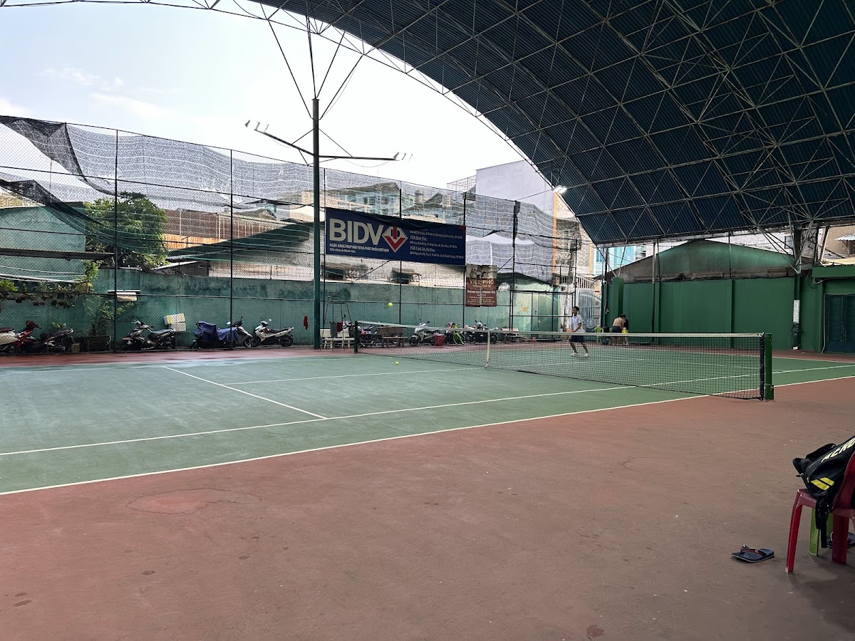 Sân Tennis Hòa Hùng