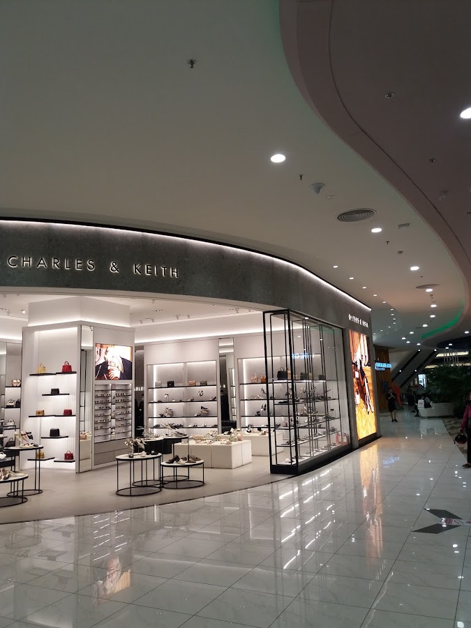 CHARLES & KEITH