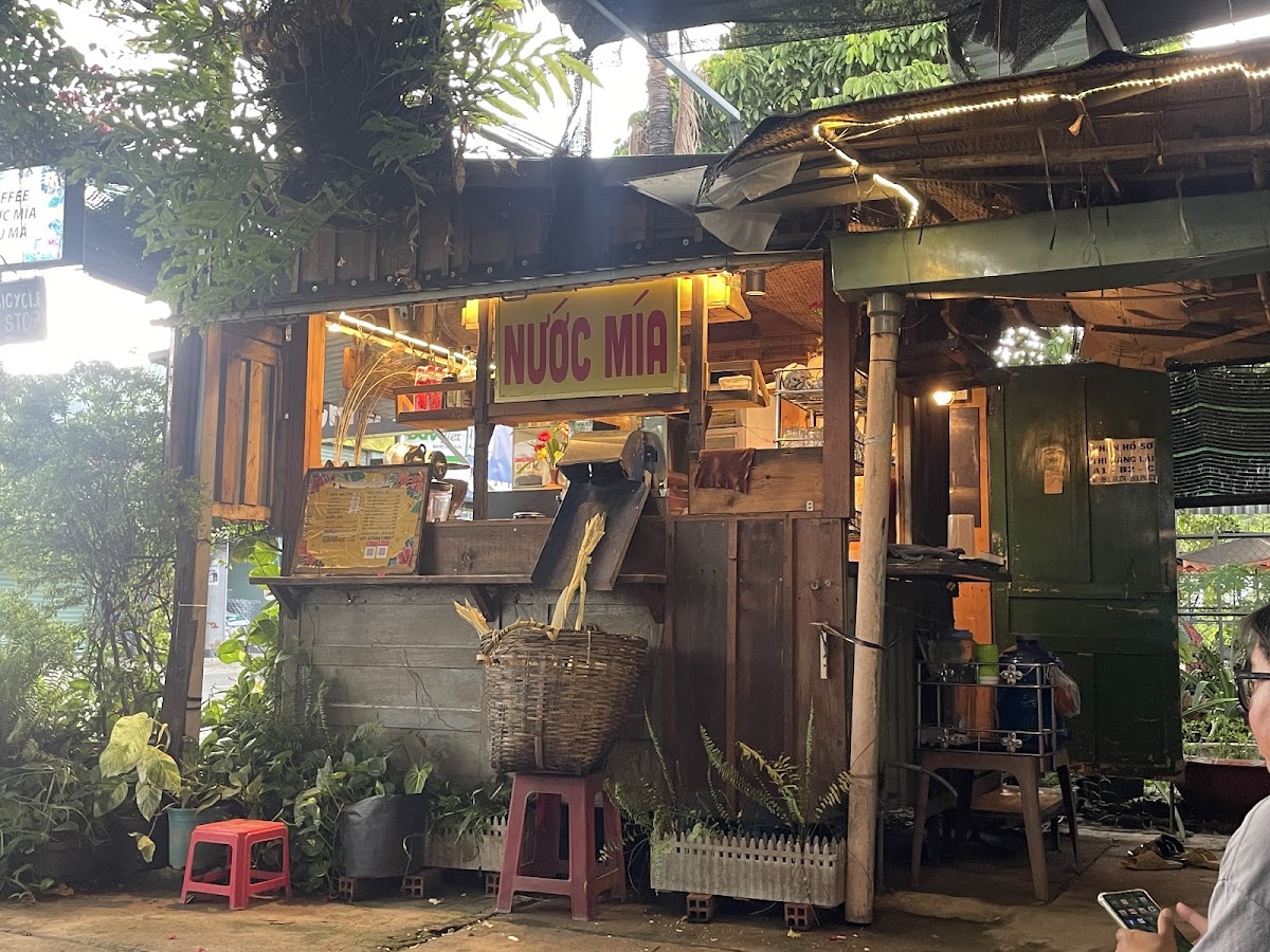 Nhà Có Nhiều Cây coffee