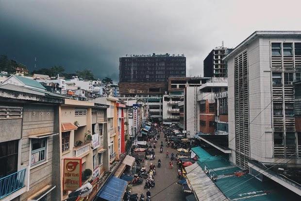 Khu chụp hình sống ảo Hong Kong bên hông chợ Đà Lạt