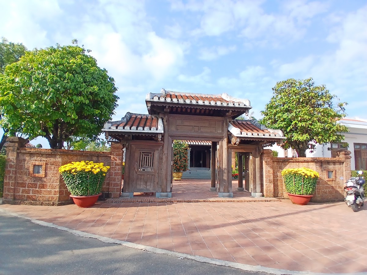 Mộ ông Nguyễn Bá Thanh