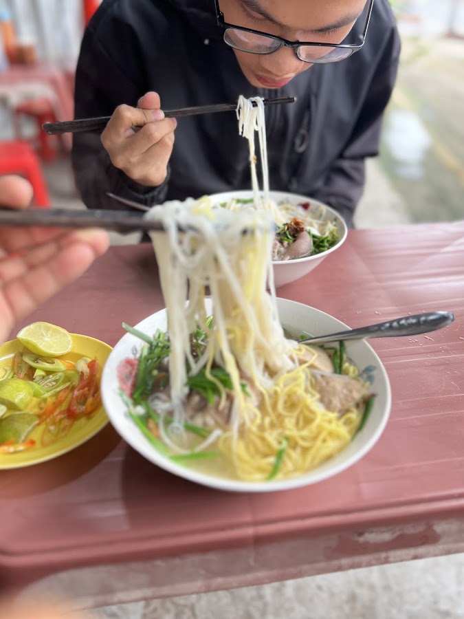 Hủ tiếu Minh Hoàng
