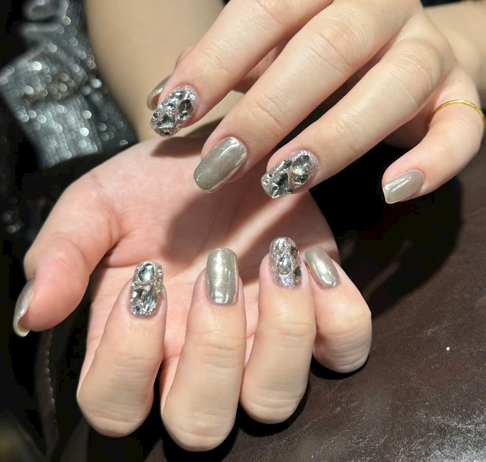Nghệ thuật móng tay Jenny Chung