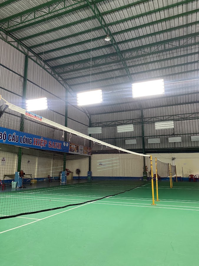 sân bóng Hiệp Sanh