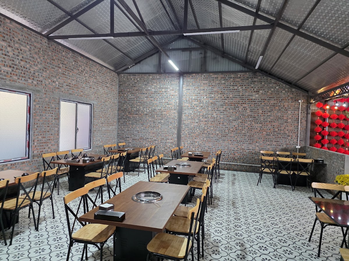 Bản Mây ( Cơm- Lấu- Nướng- Bia)