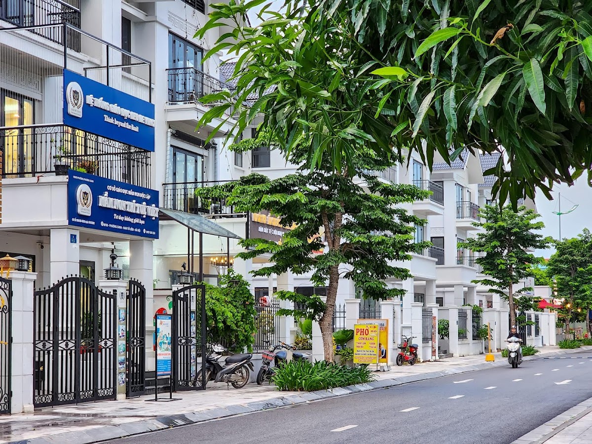 Chun House - Nhà trọ đầy đủ tiện nghi, xách Vali đến ở.