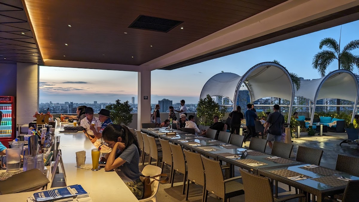 Vertigo Pool Deck Bar