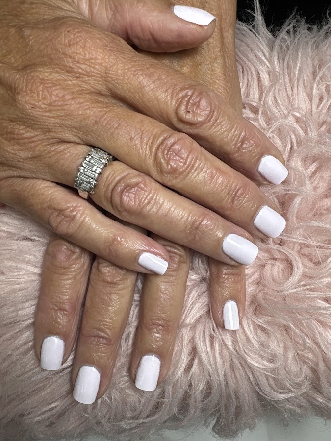 3 sis nail