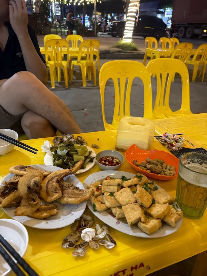 Bia Hơi Quỳnh Con