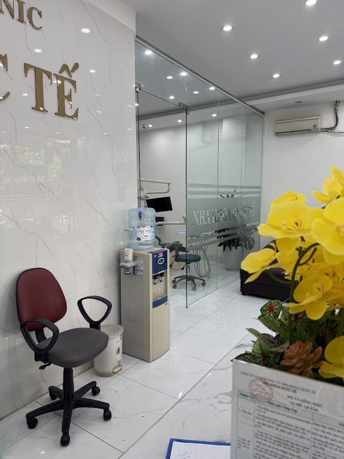 Nha Khoa Quốc Tế