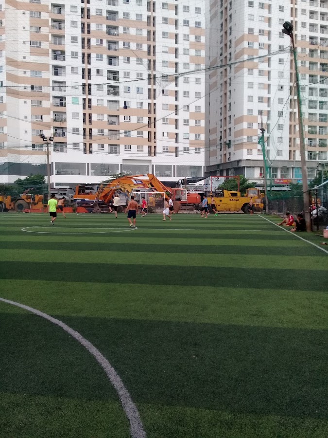 Sân Bóng Đá Cầu Suối Quận 12