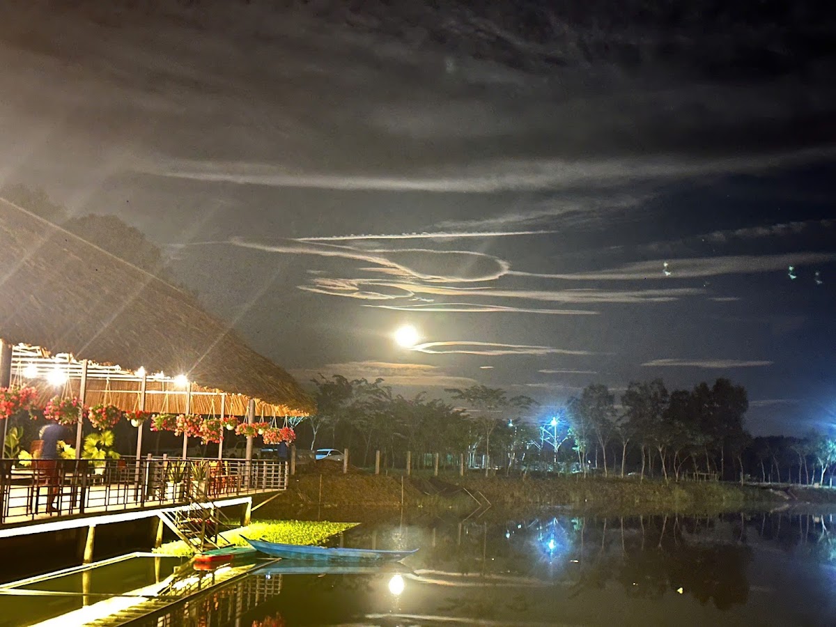 Gà Trống Đông Hà Farmstay