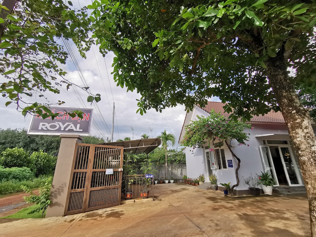 Khách Sạn Royal