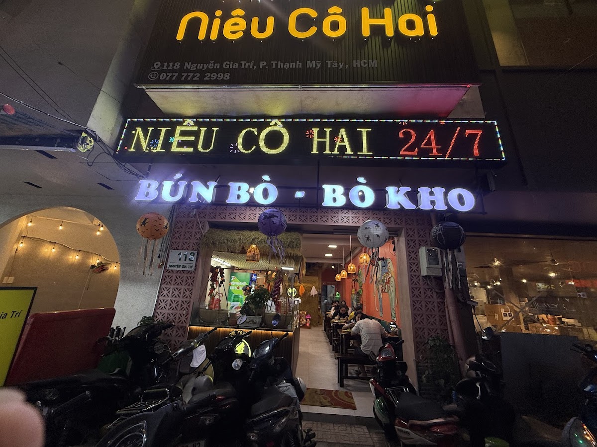 Bún Bò - Bò Kho Niêu Cô Hai