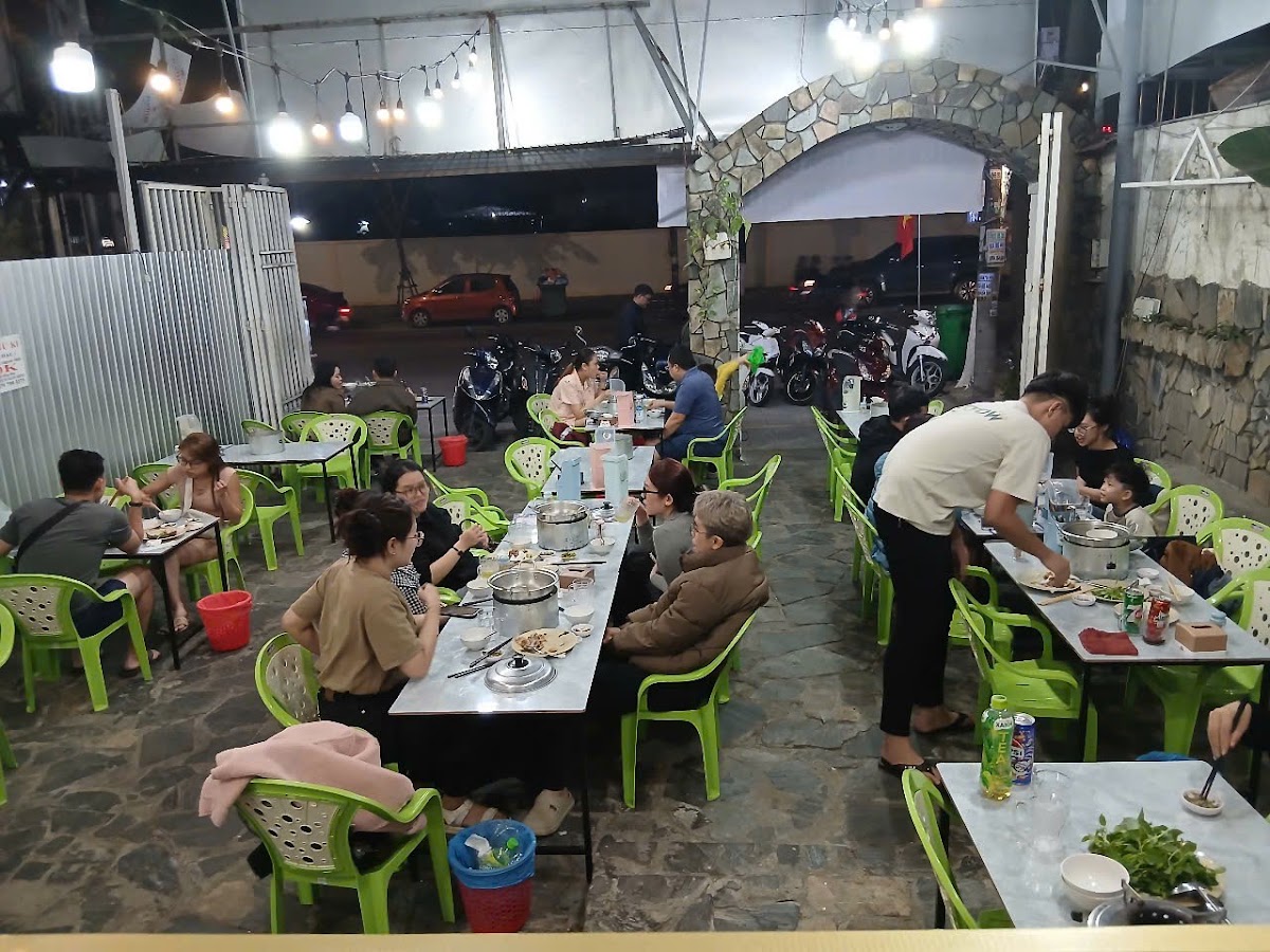 Lẩu gà lá é Tao Ngộ Đà Nẵng