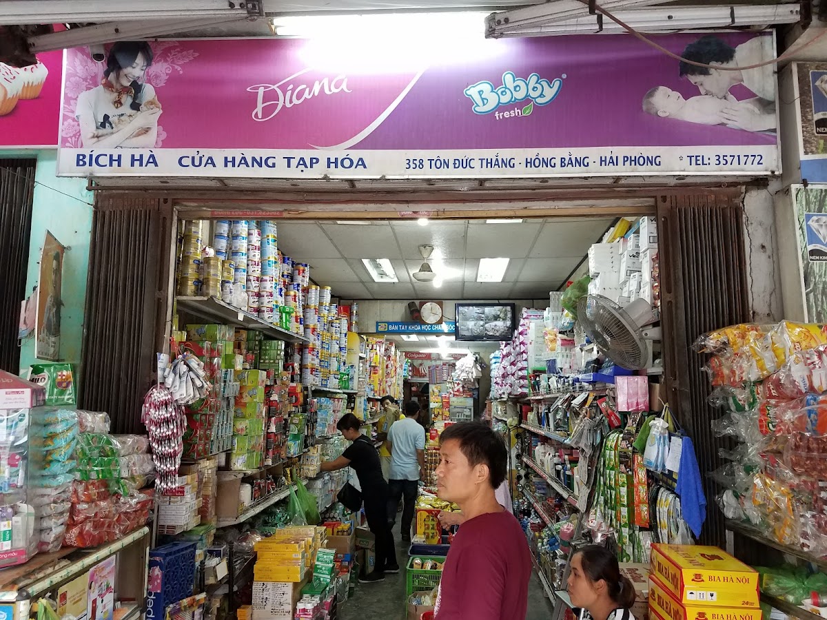 Cửa Hàng Tạp Hóa Bích Hà