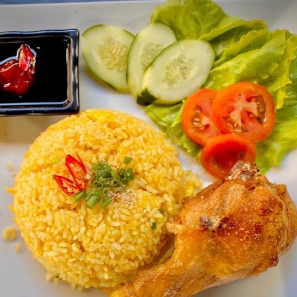 Cơm Gà Xối Mỡ Đức Anh