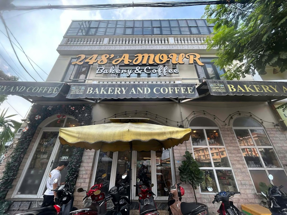 248 AMOUR Bakery & Coffee