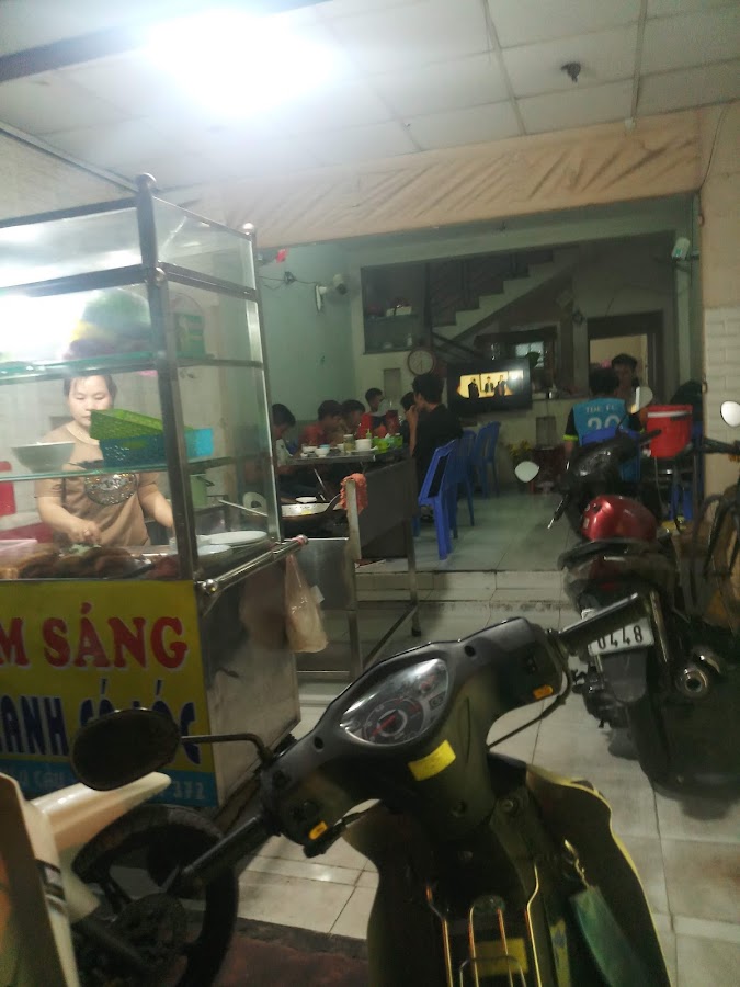 CƠM GÀ XỐI MỠ