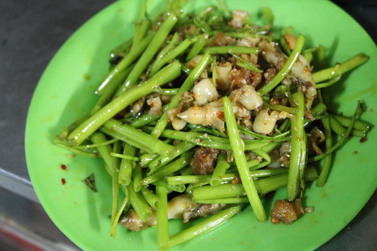Quán ốc 5 Hồng